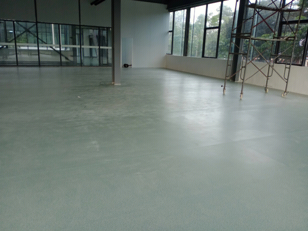 海南?？谒苣z地板安裝工程