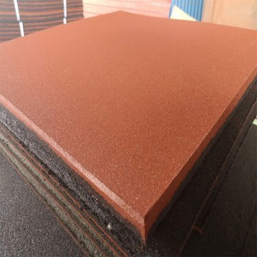 新疆塑膠地板批發(fā)市場(chǎng)